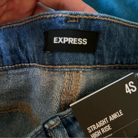 NWT EXPRESS High Waisted Medium Wash Drop Hem Straight Ankle Jeans, 4 short (4S) - Picture 11 of 14